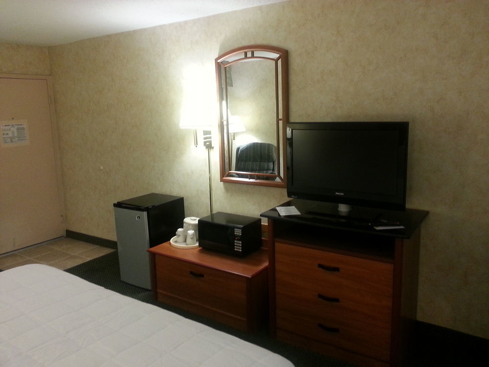 Days Inn & Suites By Wyndham Albuquerque North Экстерьер фото