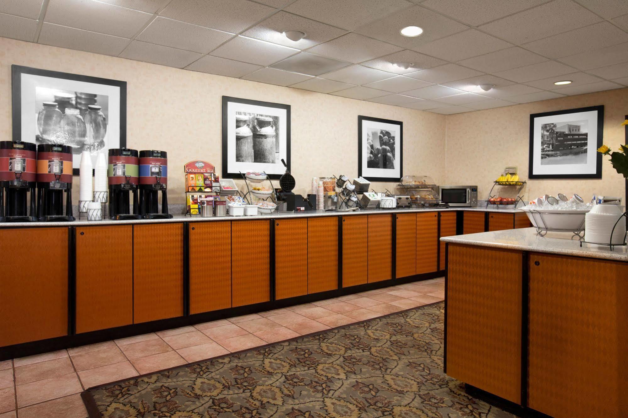 Days Inn & Suites By Wyndham Albuquerque North Экстерьер фото