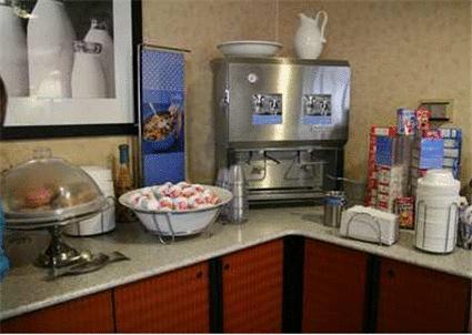 Days Inn & Suites By Wyndham Albuquerque North Экстерьер фото